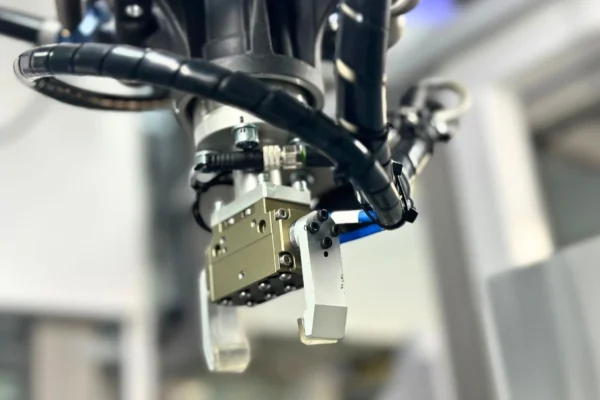 Assembly Station
for OLED Modules